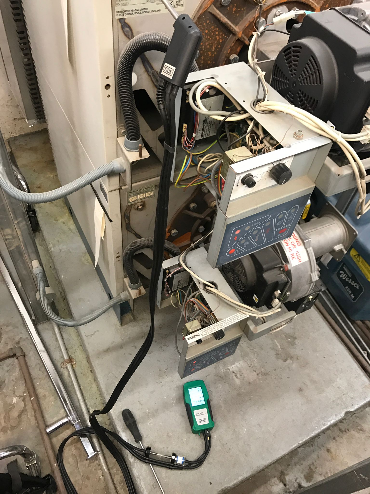 gas safe registered engineer near me Gidea Park, RM2